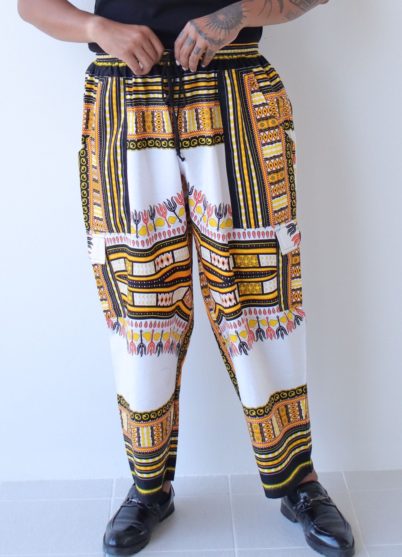 DA'IKI Loose and Casual Mens Cotton African Dashiki Pants Cargo Khakis Ankara Art